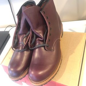 New Red Wing Beckman Round Size 9